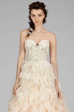 lazaro-bridal-organza-flounce-gown-lace-strapless-sweetheart-jewel-ruffled-skirt-chapel-train-3450_x6