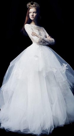 aliora-wedding-dress-by-ines-de-santo[1]